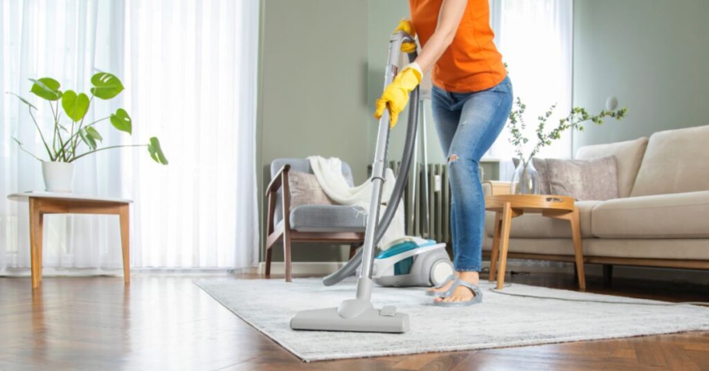 professional spring cleaning service cleaning Charleston home interior